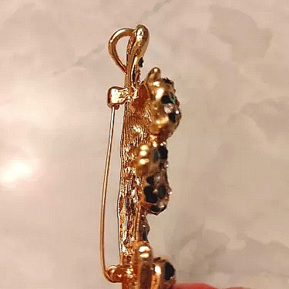 🌹NWT 18K GF Necklace Enamel, crystals, BROOCH/Pendant - Picture 10 of 15